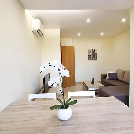 Novenarocha Apartament *